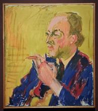 hoof en lichaam naar links, wegkijkend, zittend, in pak, sigaar in linkerhand